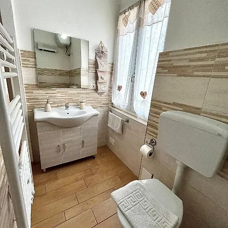 Cà Del Vins - Flat In Appartamento La Spezia